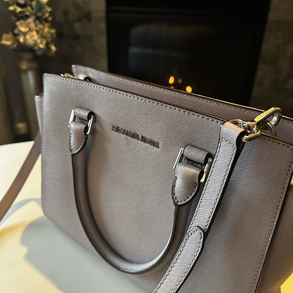 MICHAEL KORS medium lilac Selma satchel - Picture 1 of 4